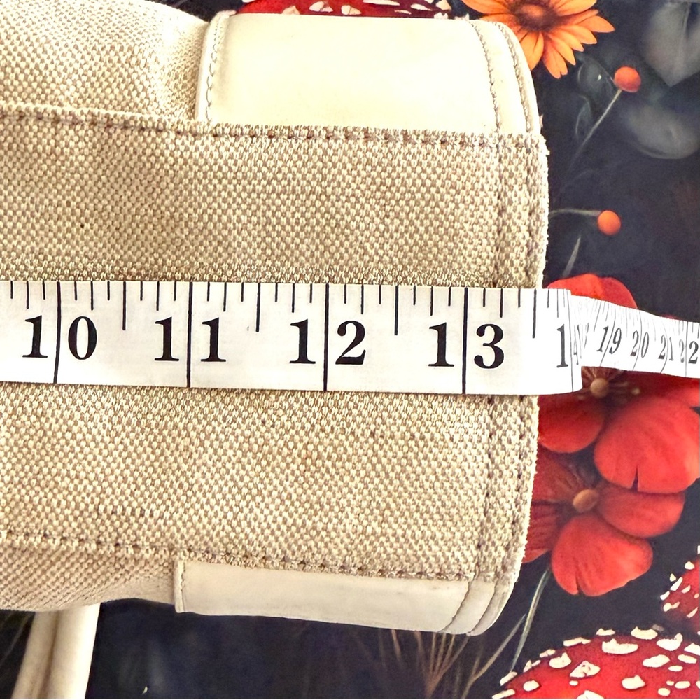 Tory Burch Hand Bag - Picture 15 of 16